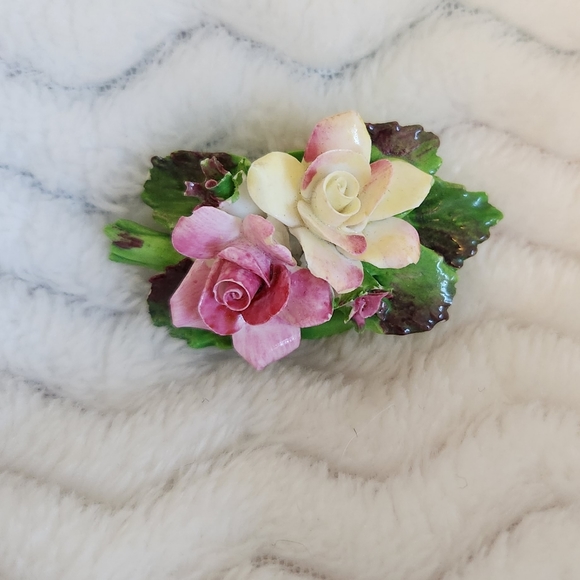 Royal Adderley Vintage Porcelain Floral Brooch Pin - Picture 2 of 8